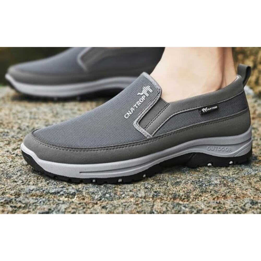 Men's Slip on Casual Shoes Lightweight Breathable Anti-Slip Walking Shoes